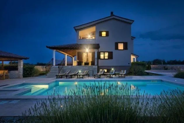 Beautiful villa with pool, Istria, Svetvinčenat