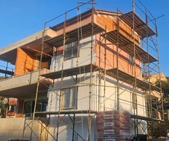 Primošten, suburbio, casa nueva de 250 m², tres habitaciones y vista al mar, a 100 m de la playa