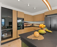Villa di lusso vicino a Opatija, Mihotici, 342 m² con piscina a sfioro e area benessere