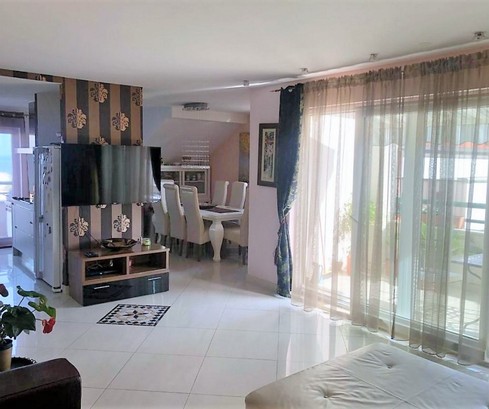 Luxurious Duplex in Split with Roof Terrace and Sea View