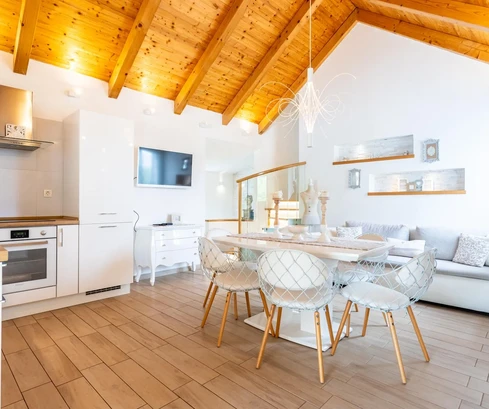 Villa with pool for sale in Seget Donji in Croatia