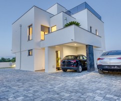 Modern villa in a great location near Zadar