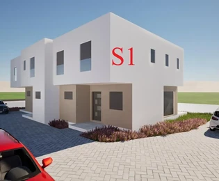 Srima - dvoetažna kuća u nizu s dvorištem