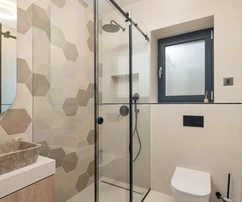Podstrana, Mutogras, villa di lusso di 340 m2 con giardino di 392 m2 e piscina