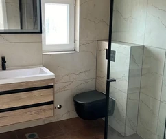 Kamenný dom s bazénom na predaj vo Vrsi v Chorvátsku