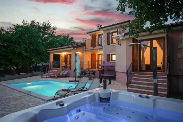 Villa de luxe avec piscine à vendre à Poreč en Croatie