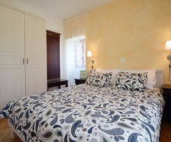 Prostorný byt na prodej v kamenném domě v Arbanasi v Chorvatsku