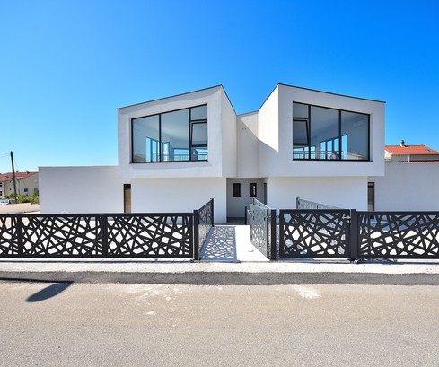 Luxusvilla mit Pool in Vodice zu verkaufen