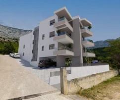 Penthouse avec trois chambres à vendre à Tučepi en Croatie