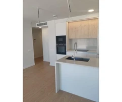 Apartament typu penthouse z 2 sypialniami i tarasem 500 m od plaży w Dénia