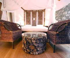 BOUTIQUE HOTEL AZ ÓVÁROS SZÍVÉBEN, 50 M-RE A TENGERTŐL!