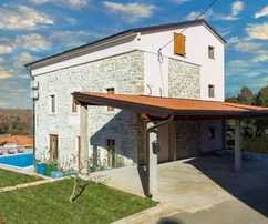 Krásná vila s bazénem blízko moře, Istrie, Umag