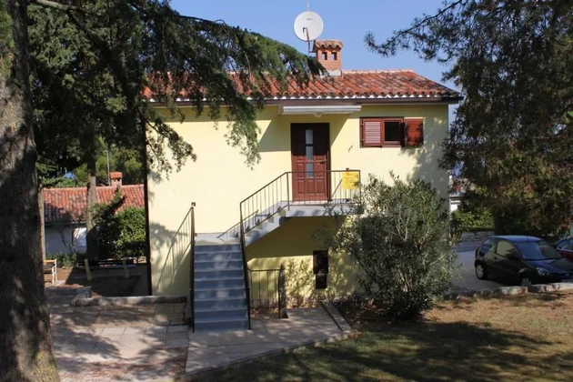 Novigrad, Istrie – Appartement au premier étage près de la mer