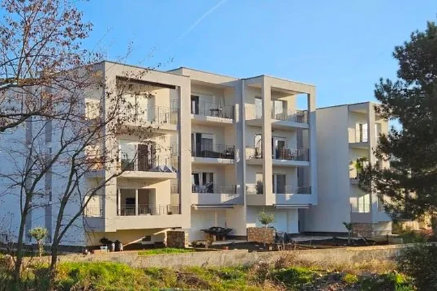 Istria, Buje: New ground-floor apartment with garden