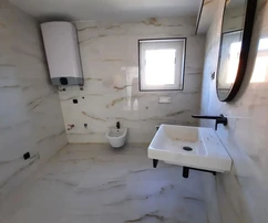 WOHNUNG MIT MEERBLICK, 200 M VOM STRAND ENTFERNT!