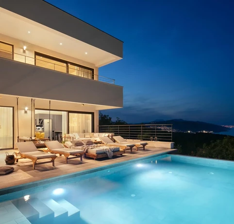 Villa moderne avec piscine à vendre à Labin en Croatie