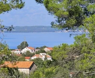 Lukoran building land with panoramic view