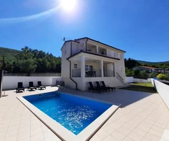 Zachwycający dom nad morzem z basenem, Istria, Labin