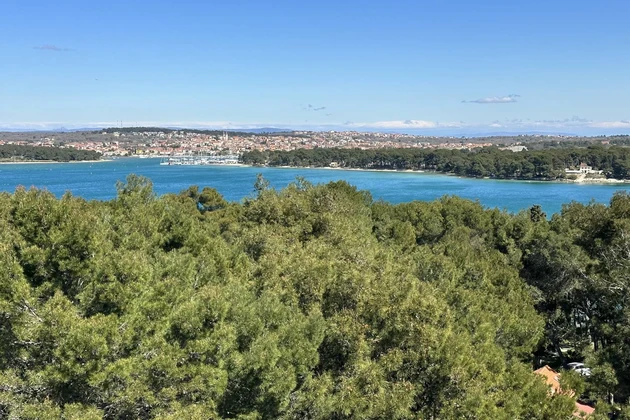 Ático en venta con vista al mar en Medulin, Croacia