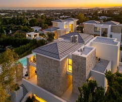 Modern residence in a gated community | La Quinta, Benahavís