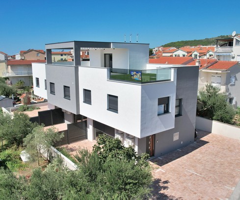 Casa en venta en Vodice a solo pasos de la playa