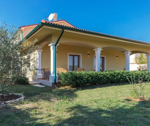 Vodnjanban medencés villa eladó Horvátországban