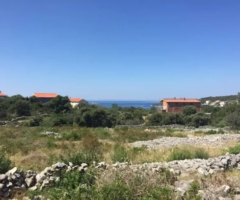 Vinišće, Baugrundstück 2871 m2, in der Nähe von Wasser und Strom