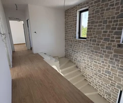 Exkluzivní vila s bazénem na prodej v Tinjanu v Chorvatsku