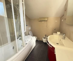 Complexe résidentiel et commercial à usage mixte à vendre à Pula en Croatie