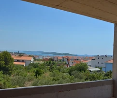 Vodice - Apartamento de dos habitaciones S6 en el primer piso, con vista al mar