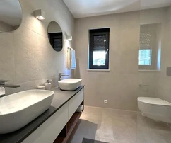 Hvaron luxus befektetési lehetőségként apartmanház eladó Horvátországban