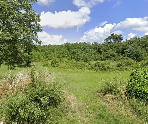 Višnjan, Istrien – Baugrundstücke zu verkaufen