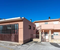 Casa duplex in vendita a Spalato Kila con tre appartamenti separati in Croazia