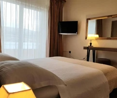 Modern mini hotel eladó Pag szigetén Horvátországban